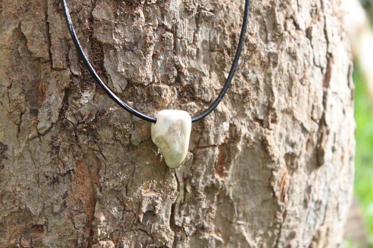 Pendentif en bois de renne