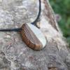 Pendentif en bois de renne et zebrano
