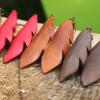 Boucle d'oreille en cuir feuille