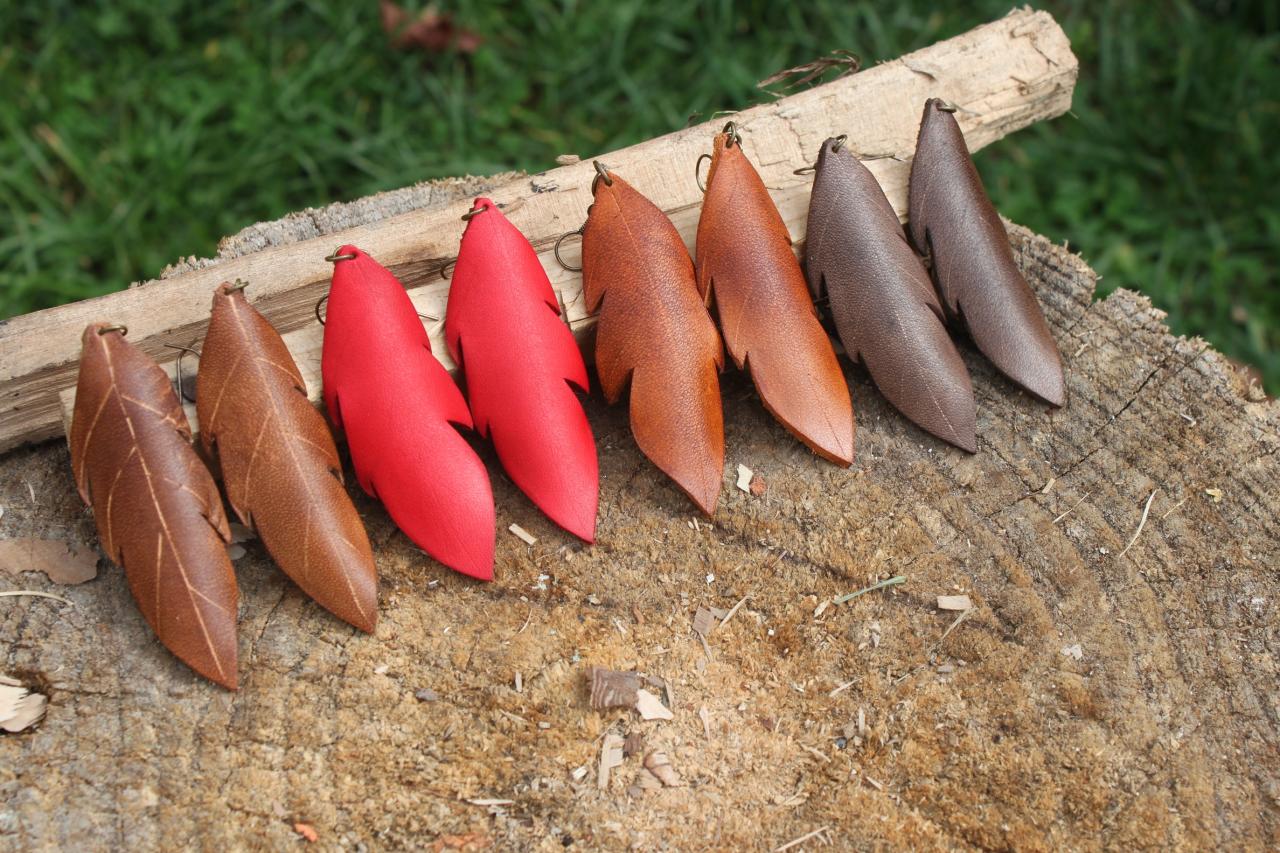 Boucle d'oreille en cuir feuille