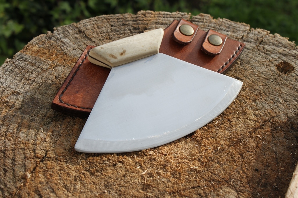 Couteau Ulu