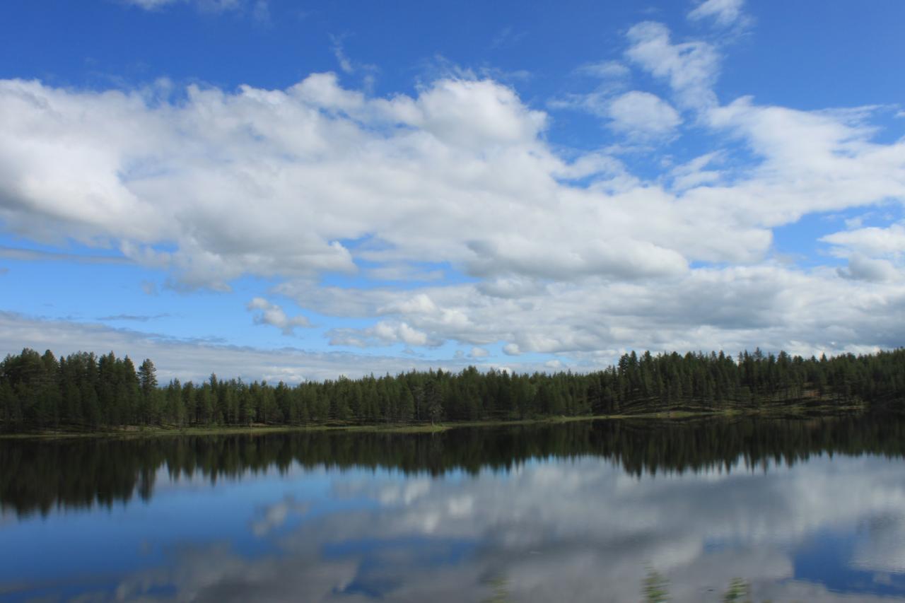 Magnifique reflet sur le lac